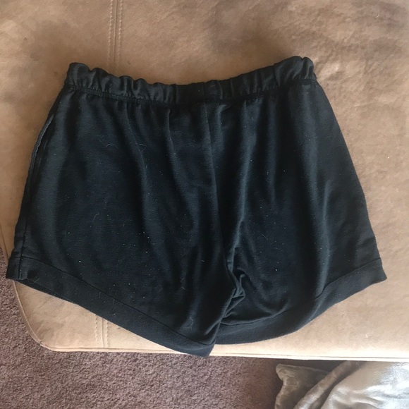 ❌SOLD❌ PINK black comfy shorts - Picture 2 of 4